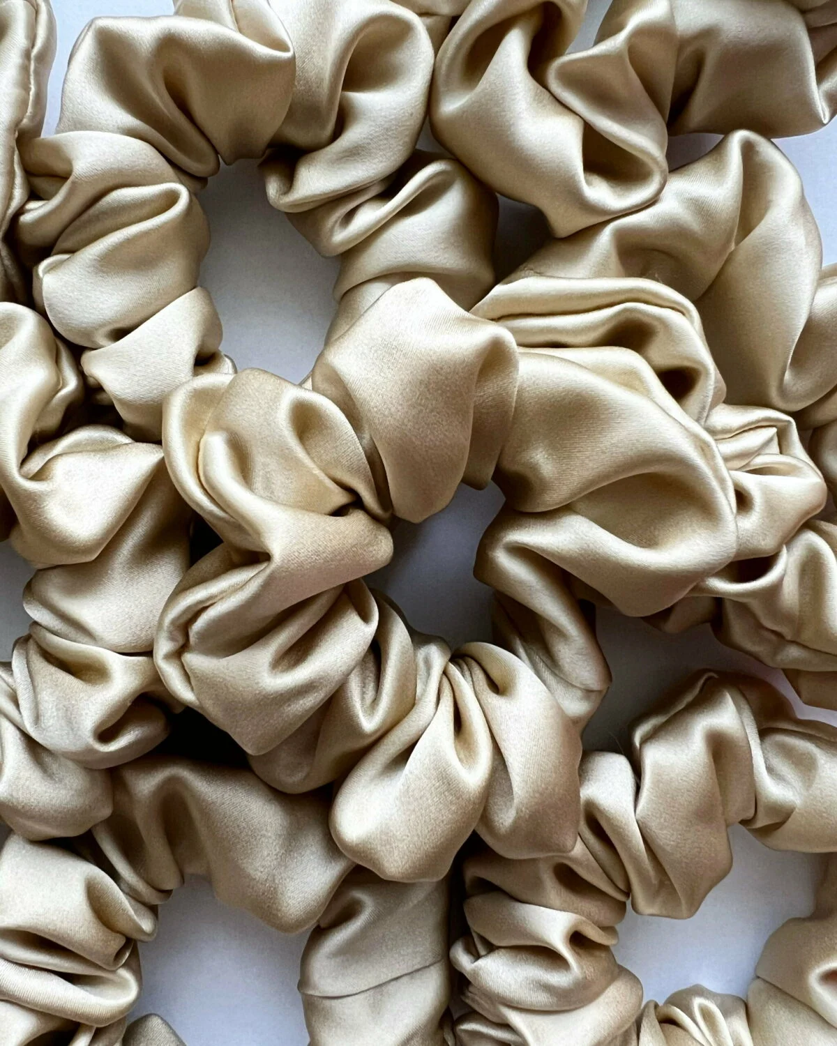 Silk scrunchie large Sea Sand