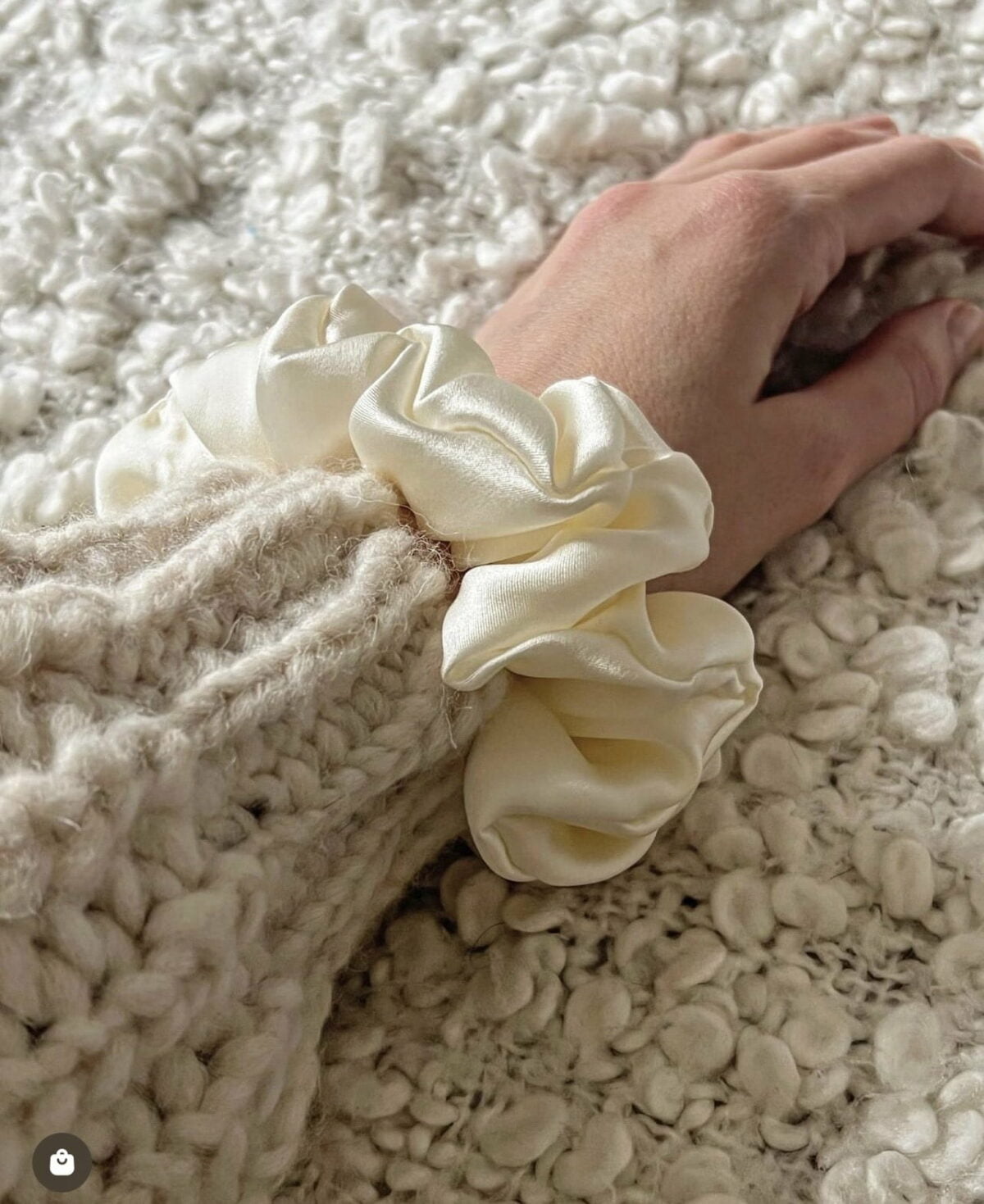 Silk scrunchie large Vanilla